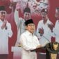 Menko Pemberdayaan Masyarakat Abdul Muhaimin Iskandar saat memberikan pidato dalam acara Satu Tahun Sekolah Rakyat di Jakarta