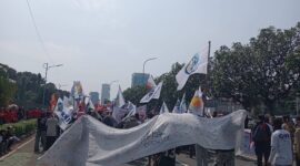 Aksi buruh di gedung DPR pada peringatan May Day 1 Mei 2026