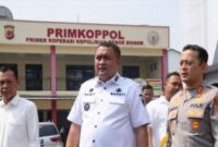Bupati Bogor Rudy Susmanto bersama Kapolres Bogor dalam konferensi pers ungkap kasus narkoba di Cibinong