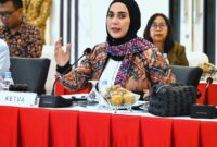 Wakil Ketua DPR RI Sari Yuliati mendesak pemerintah untuk memperkuat jaminan sosial dan stabilitas lapangan kerja guna melindungi buruh dari ancaman resesi serta PHK sepihak