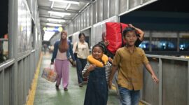 Khusus lintasan Merak-Bakauheni, stimulus tarif diberlakukan baik layanan reguler ekonomi maupun Express pada momentum libur sekolah tahun ini.