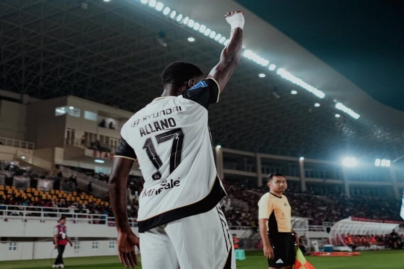 Allano resmi mengucapkan perpisahan kepada Persija Jakarta. Penyerang asal Brasil itu mengaku sebenarnya ingin bertahan, namun keputusan akhir terkait masa depannya tidak berada di tangannya.