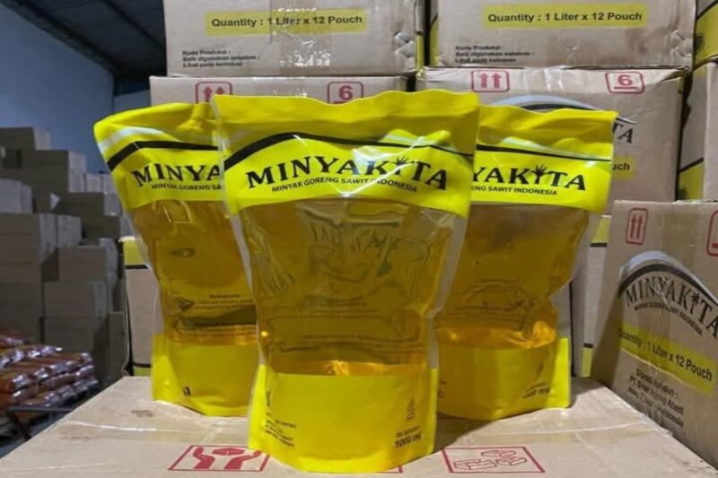 Anggota Komisi VI DPR RI Fraksi PKB Nasim Khan meminta pemerintah memperketat pengawasan distribusi MinyaKita di tengah rencana kenaikan HET
