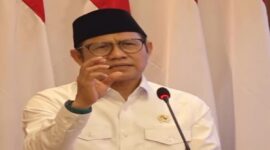 Menteri Koordinator Bidang Pemberdayaan Masyarakat Abdul Muhaimin Iskandar memberikan arahan saat peluncuran program beasiswa S1 bagi 500 Kader Pemberdayaan Masyarakat bersama Universitas Siber Asia di Jakarta.