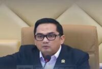 Ketua Komisi II DPR RI M. Rifqinizamy Karsayuda memimpin rapat bersama Kemendagri dan Aswakada membahas penguatan tugas serta posisi keuangan wakil kepala daerah di Gedung DPR RI